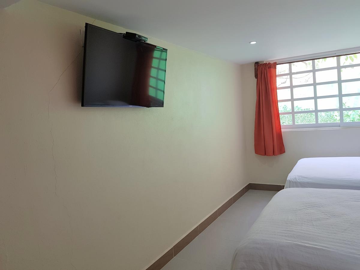 Hotel Bahia イスタパ エクステリア 写真